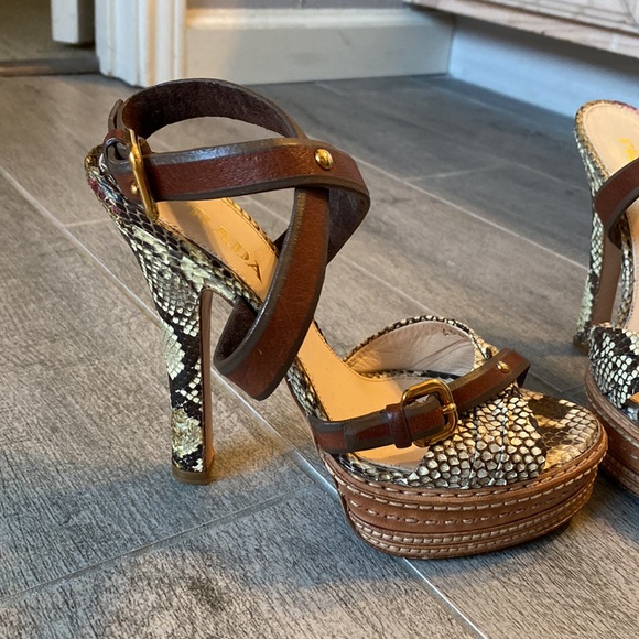 Prada sandals, size 6 1/2 - Picture 3 of 6